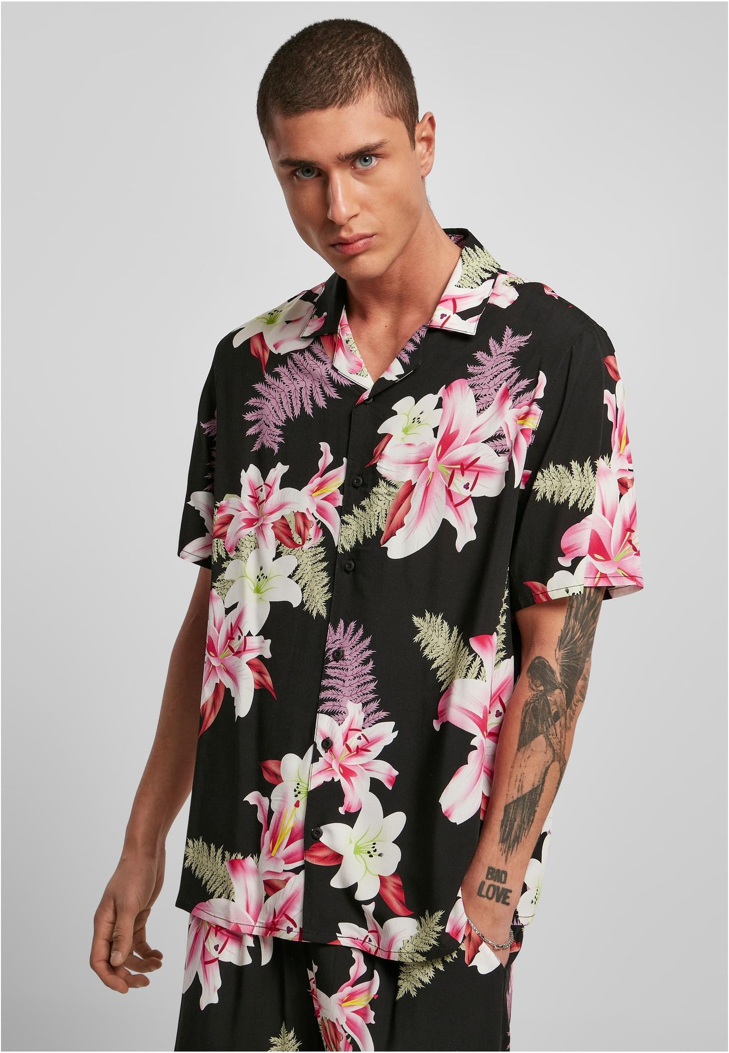 Urban Classics viscose aop resort shirts